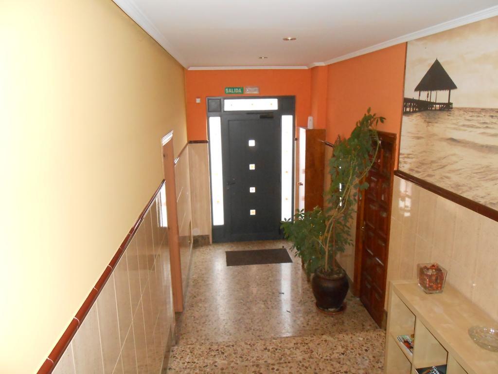 Hostal Restaurante El Abuelo Trobajo Del Camino Εξωτερικό φωτογραφία
