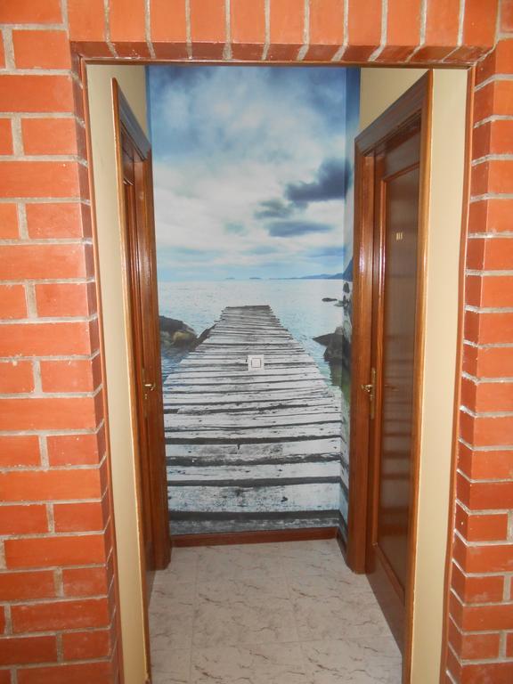 Hostal Restaurante El Abuelo Trobajo Del Camino Εξωτερικό φωτογραφία