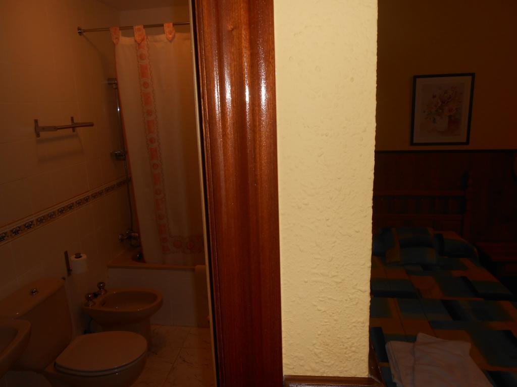 Hostal Restaurante El Abuelo Trobajo Del Camino Δωμάτιο φωτογραφία