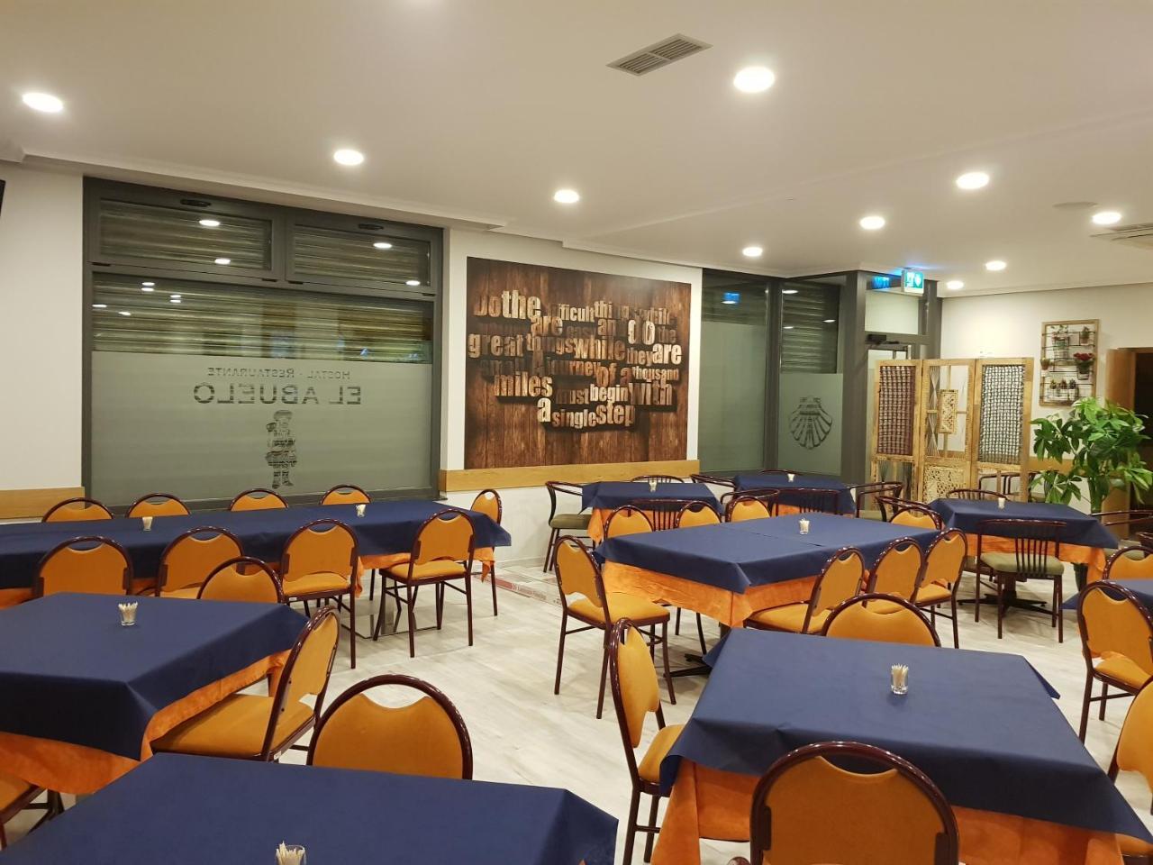 Hostal Restaurante El Abuelo Trobajo Del Camino Εξωτερικό φωτογραφία