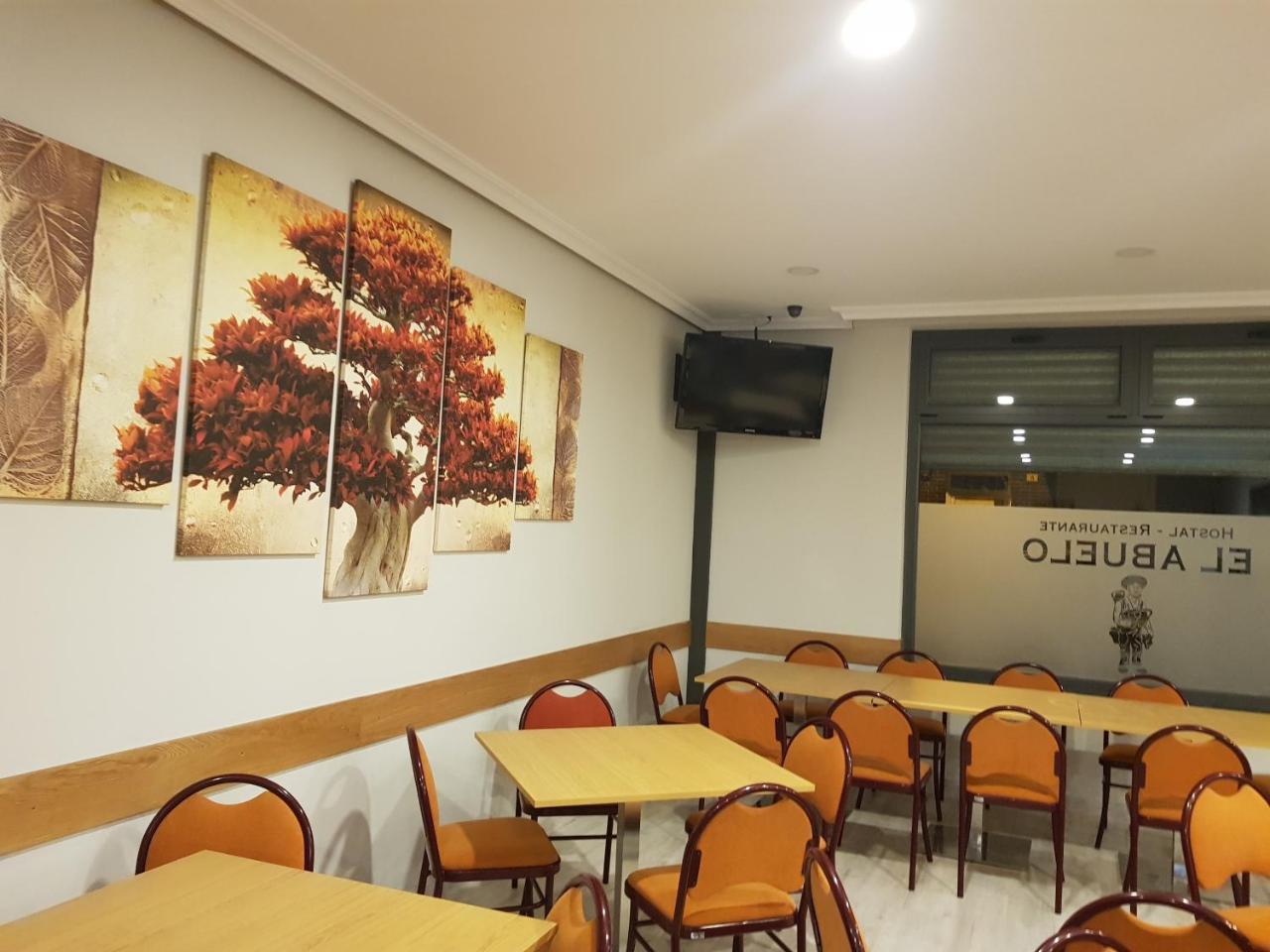 Hostal Restaurante El Abuelo Trobajo Del Camino Εξωτερικό φωτογραφία